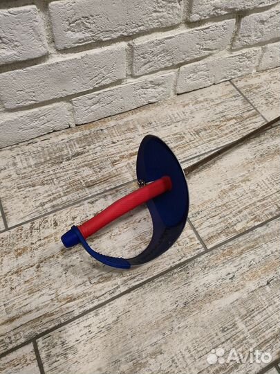 Сабля для фехтования