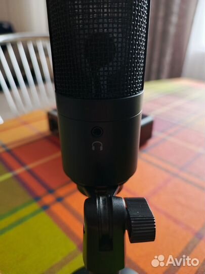 Конденсаторный микрофон Fifine k670b