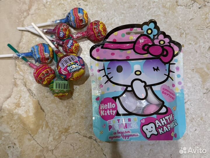 Hello kitty хелоу китти жевачка и чупа чупс