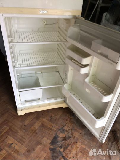 Холодильник бу стинол