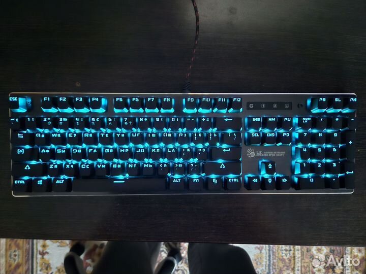 Игровая механическая клавиатура
