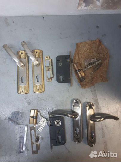 Замки (врезные, навесные, накладные)