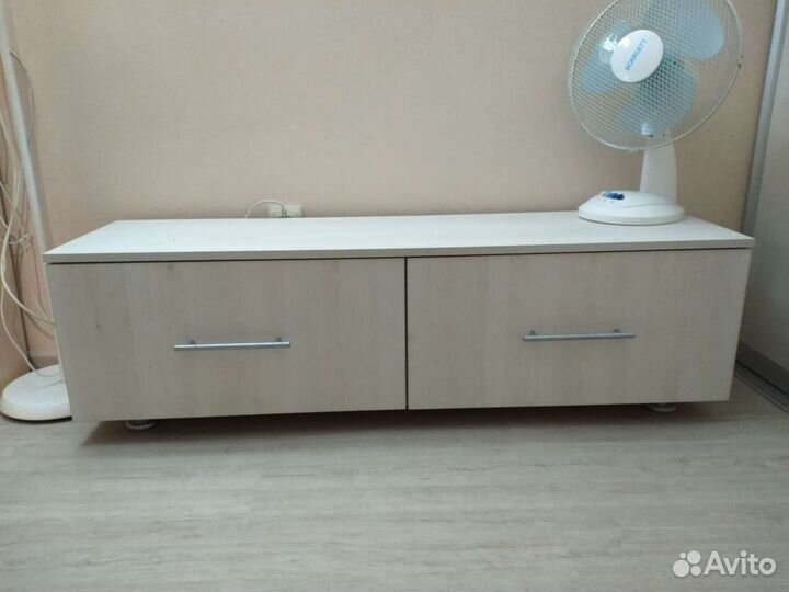 Тумба под телевизор