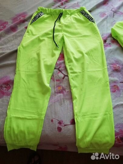 Костюм спортивный 48 большемерит