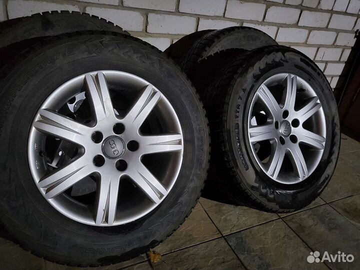 Nokian Tyres Hakkapeliitta 7 215/65 R16 и 215/65 R16