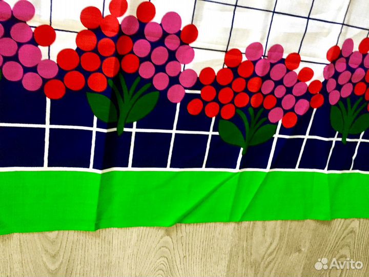 Бльшая Канада новая Скатерть 180х130