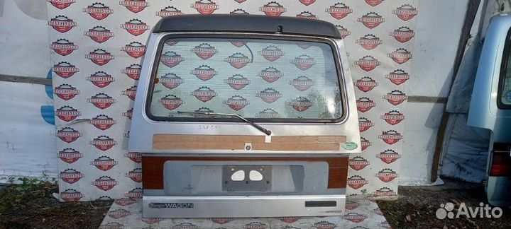 Дверь багажника задняя Mazda Bongo SSF8R RF 1997