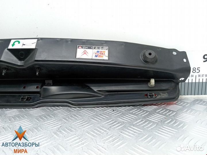 Рамка капота Citroen C3 Picasso 2002 7106A6