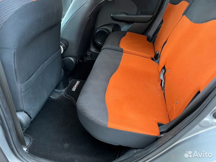 Сиденья honda Fit RS GE8