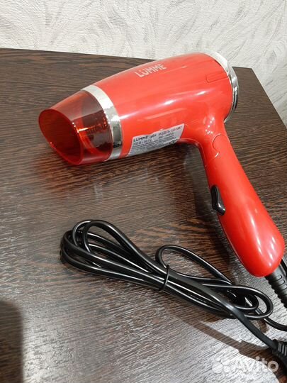 Продам новый фен Lumme LU-1057 Red Coral