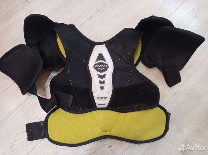 Нагрудник, шорты, налокотники, защита хоккейная