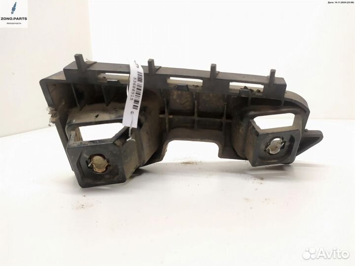 Кронштейн бампера заднего 2048851465 на Mercedes W204 (C)