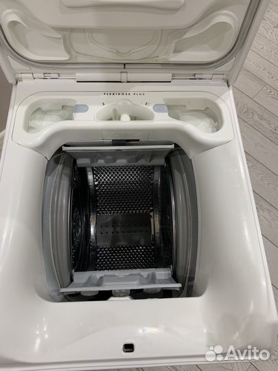 Стиральная машина с вертикальной загрузкой