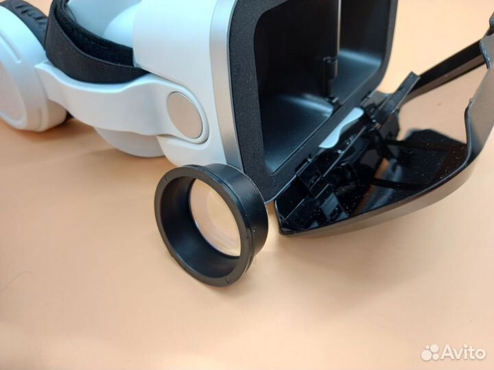 С дефектом 836390 Очки виртуальной реальности VR
