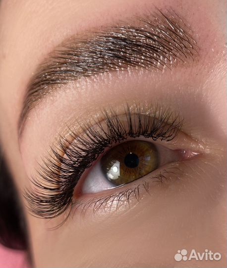 Ламинирование ресниц и бровей на