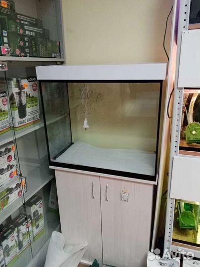 Аквариумы, террариумы, рыбки