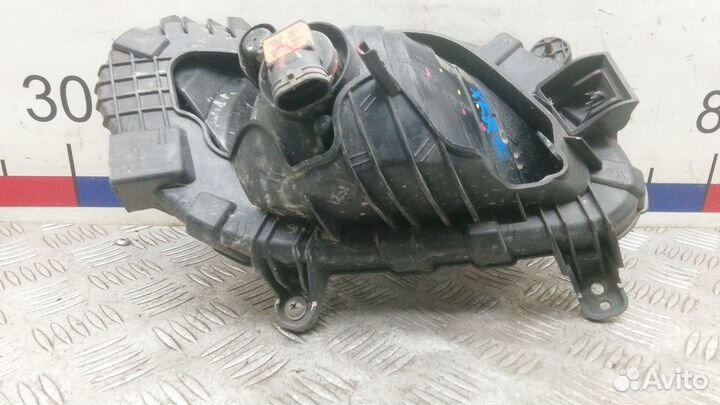 Фара левая Hyundai H-1 Starex 2 2009