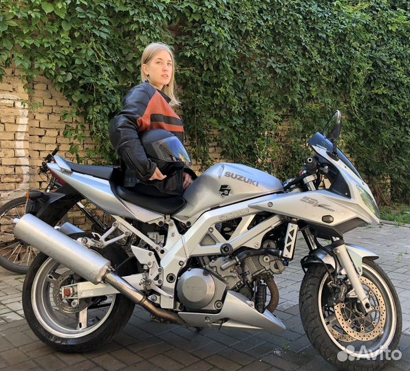 Мотоцикл suzuki sv1000