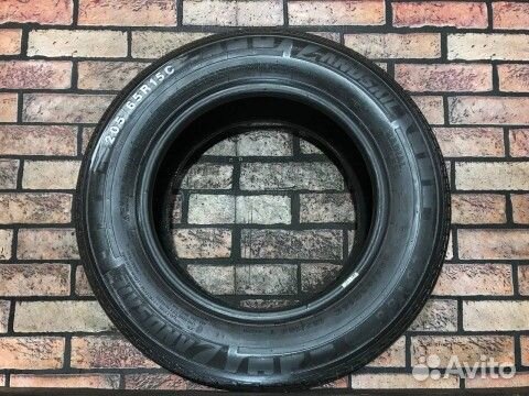 Landsail LSV88 205/65 R15