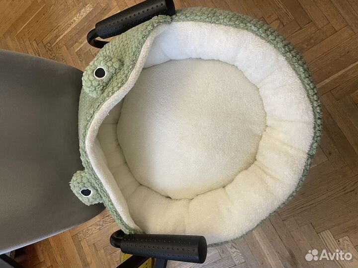 Лежанка для собак и кошек