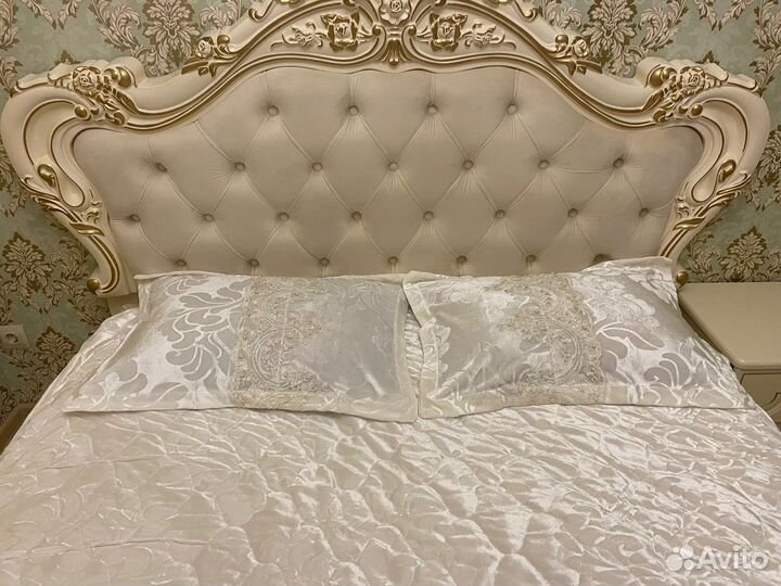 Комплект покрывало+наволочки новый