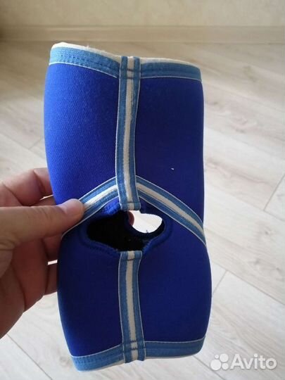 Медицинский ортопедический наколенник