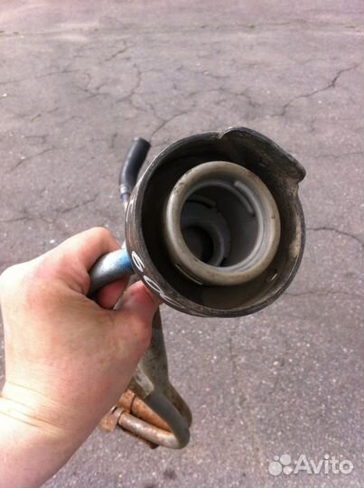 Горловина топливного бака на форд фокус 1