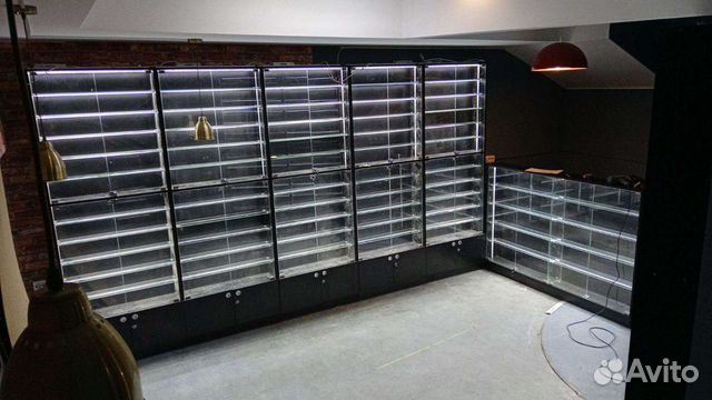 Витрины стеклянные для табака, для сигарет