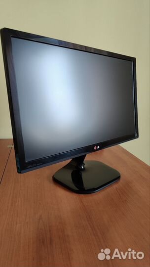 Монитор LG 24 дюйма