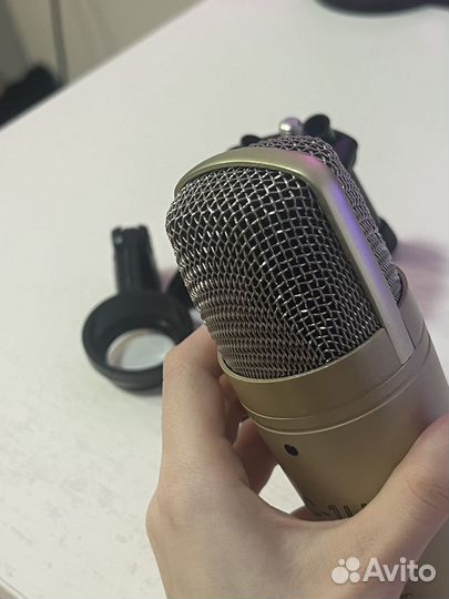 Микрофон behringer C-1U