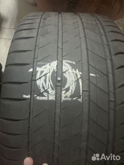 Michelin Latitude Sport 265/40 R21 и 295/35 R21