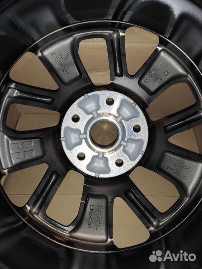 Оригинальные новые литые диски R18 Sorento Prime