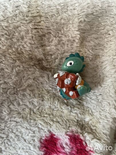 Старые игрушки из киндера