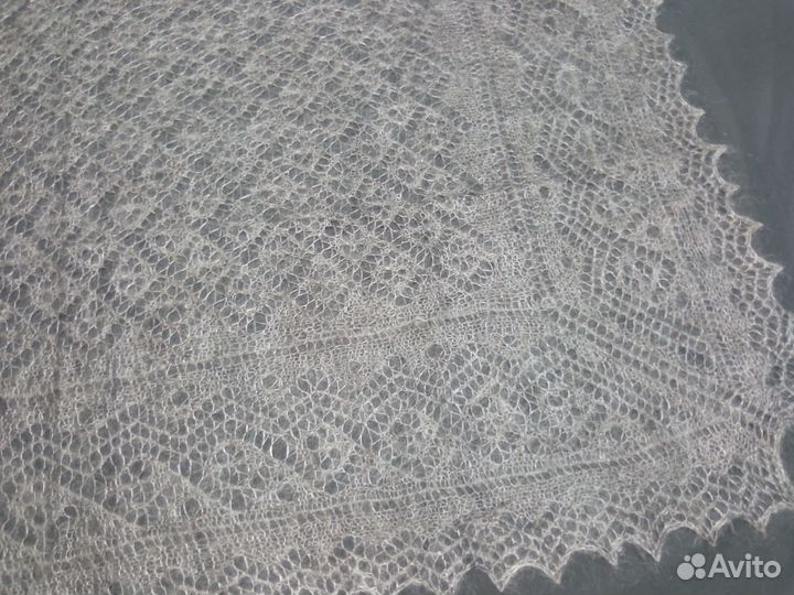 Паутинка пуховая ажурная 