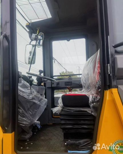 Фронтальный погрузчик Redstar 150, 2024