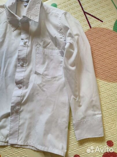 Рубашка белая на мальчика 110