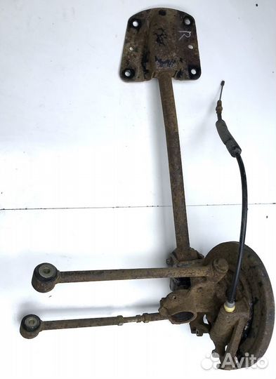 Додж Интерпид Ступица правая задняя