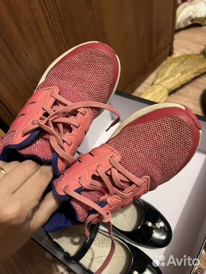 Кроссовки adidas