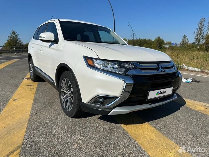 Mitsubishi Outlander 2.4 CVT, 2017, 170 000 км