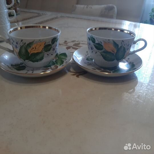 Чашки с блюдцем