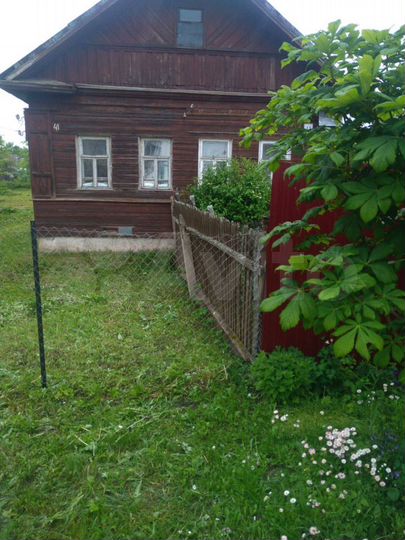 Дом 27 м² на участке 8,5 сот.