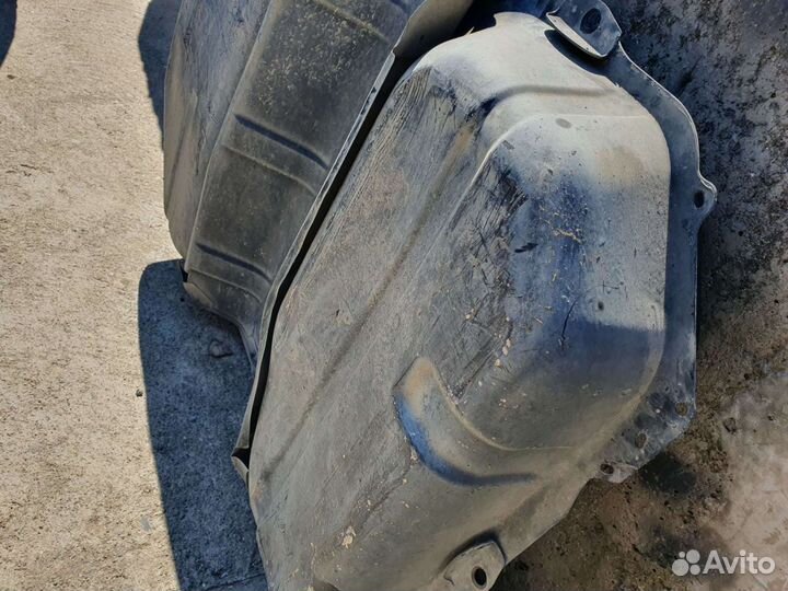 Бак топливный для Mitsubishi Grandis