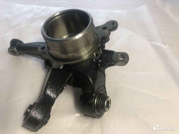 Кулак поворотный зад лев lexus GS 4230530070