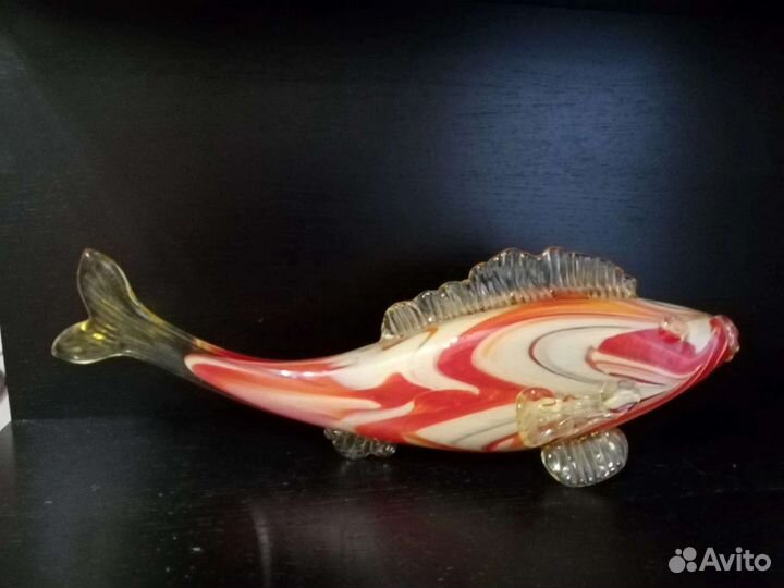 Рыба - статуэтка из цветного стекла