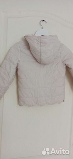 Куртка для девочки 4-6 лет. Б/у. Весна- осень