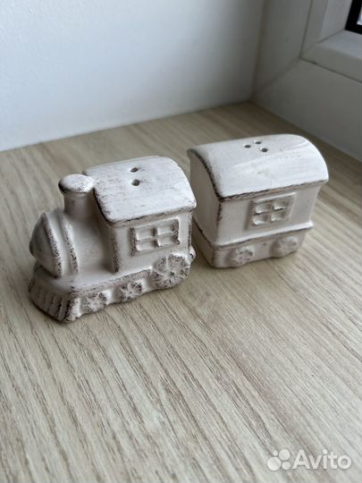 Солонка и перечница