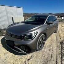 Volkswagen ID.6 Crozz AT, 2022, 44 000 км, с пробегом, цена 3 600 000 руб.