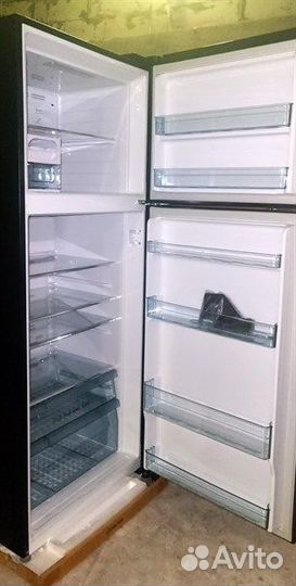 Холодильник Hitachi R-V542PU7BBK