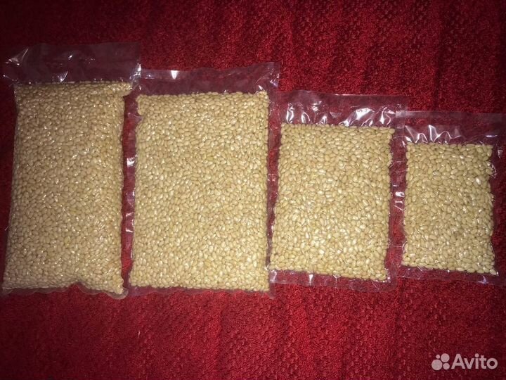 Очищенные кедровые орехи