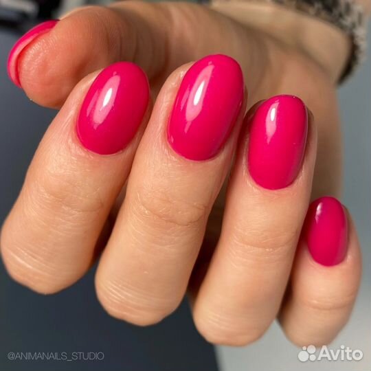 Маникюр/Педикюр на Бетховена